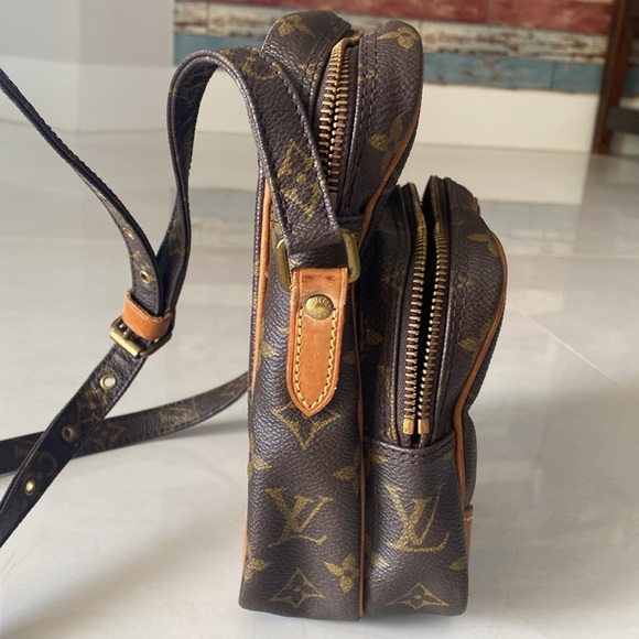 LV Vintage Amazon Handbag - Picture 10 of 12